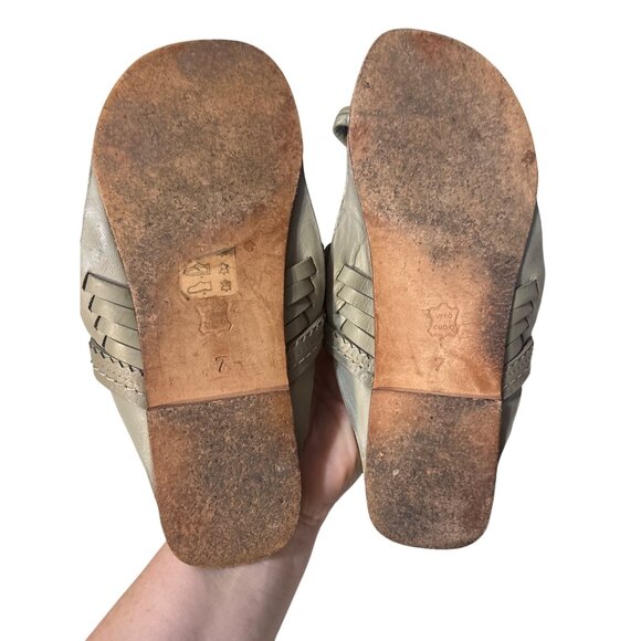 Figue Womens Tassel Leather Slip-On Sandals Size 7 Gray Handmade - Picture 6 of 8